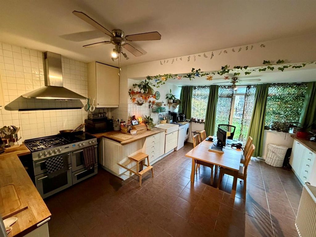 Property photo 3 of 8 O6Saje9Hiuyoypab_Flnpq.Jpg