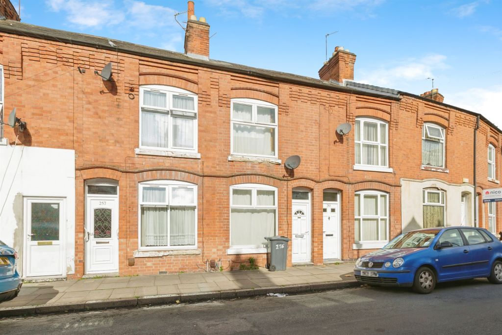 Property photo 1 of 17