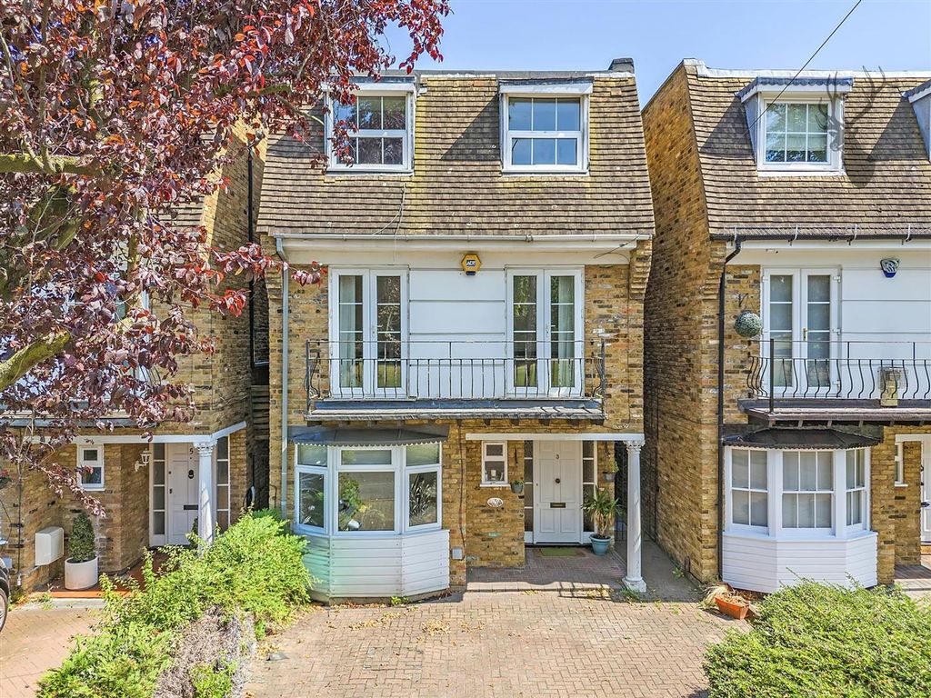 Property photo 1 of 29