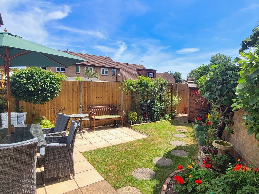 Property photo 2 of 35