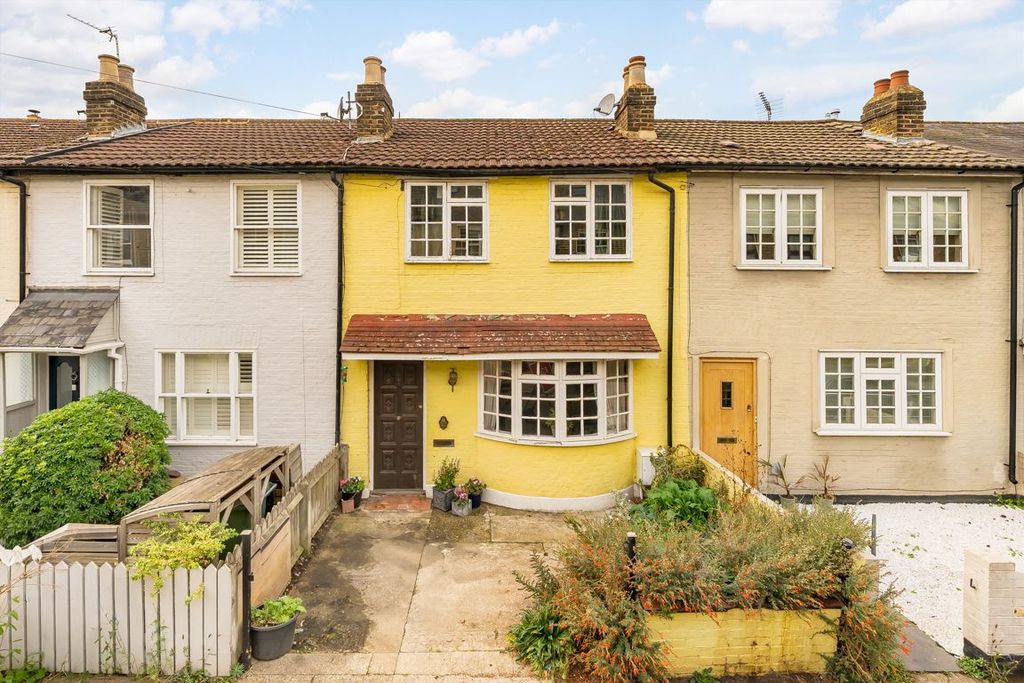 Property photo 1 of 6