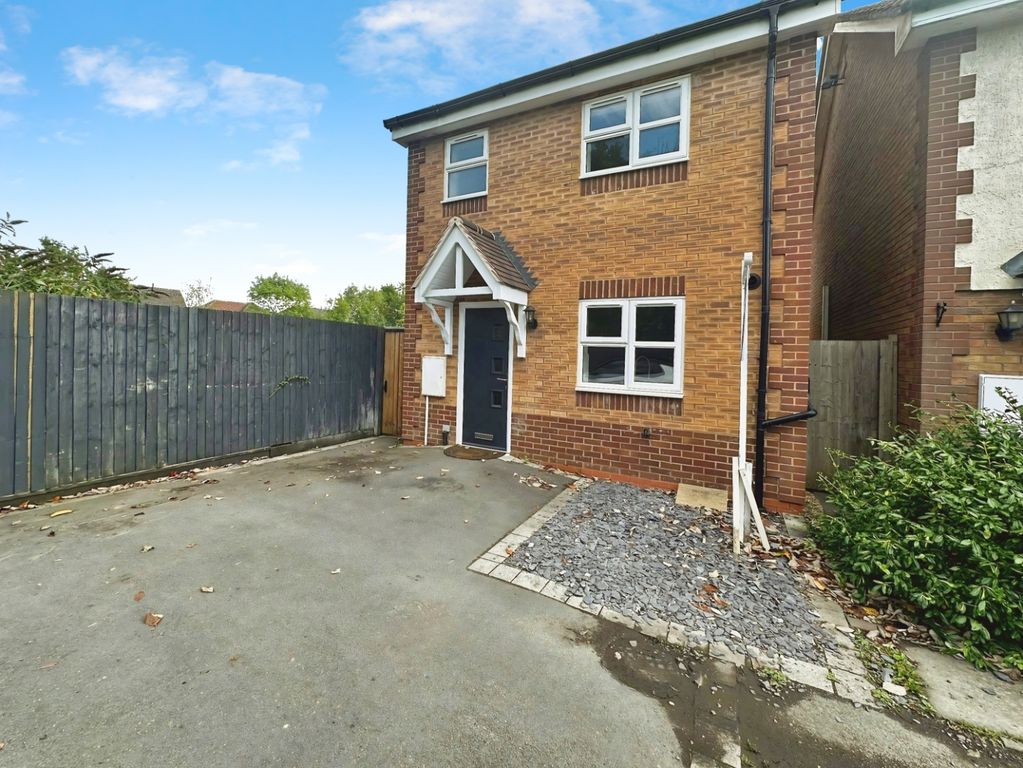 Property photo 2 of 12 Pbox-Front_Of_House-333217.Jpeg