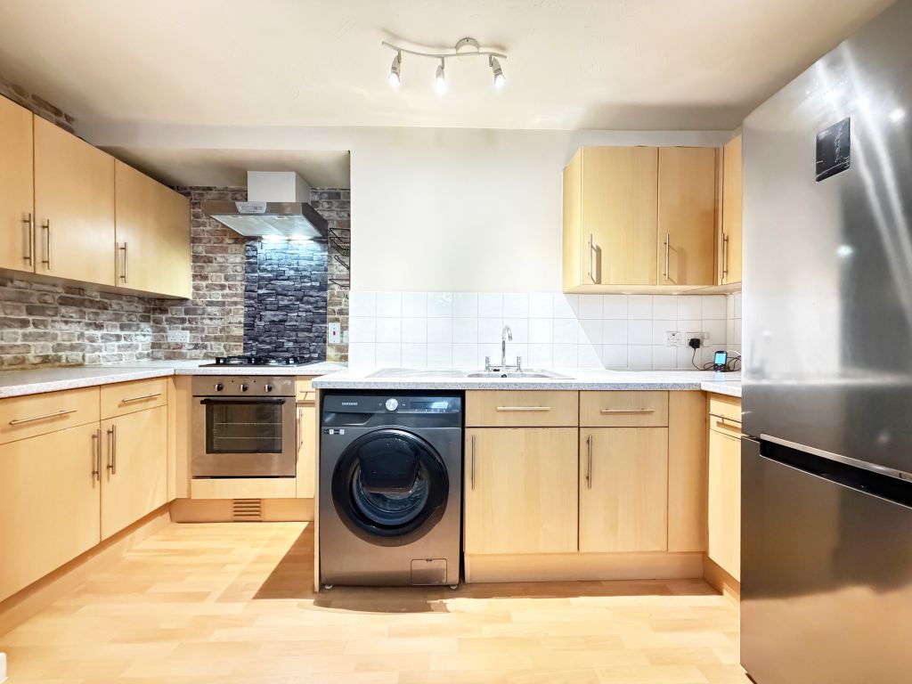 Property photo 2 of 8