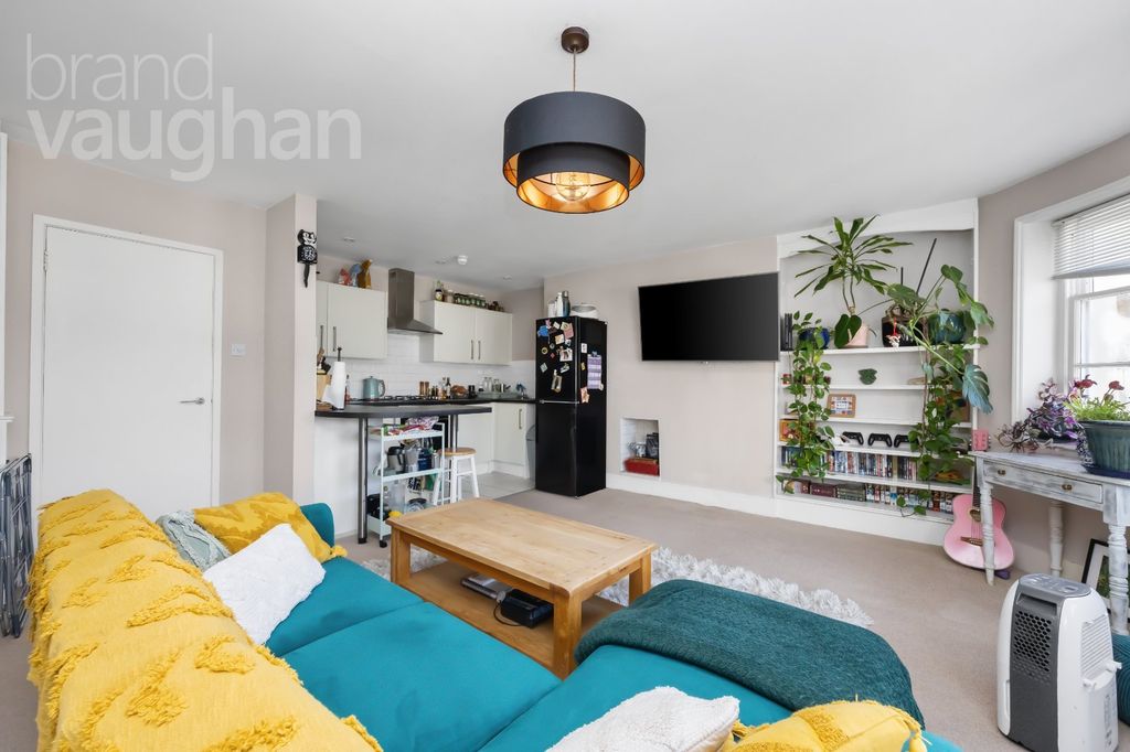 Property photo 3 of 13 Picture No. 06