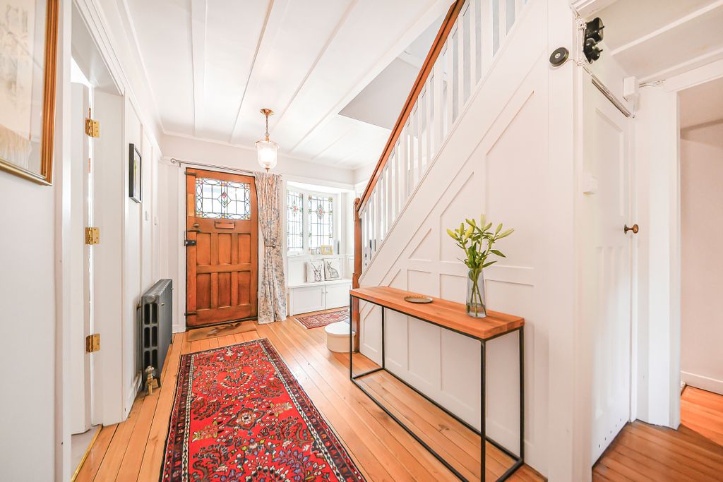 Property photo 2 of 38
