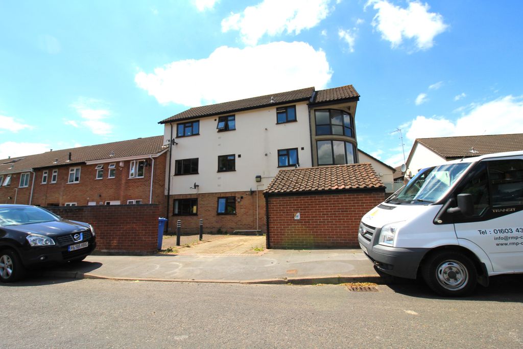 Property photo 1 of 6