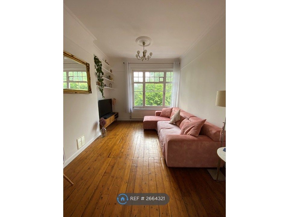 Property photo 2 of 12 Living Room