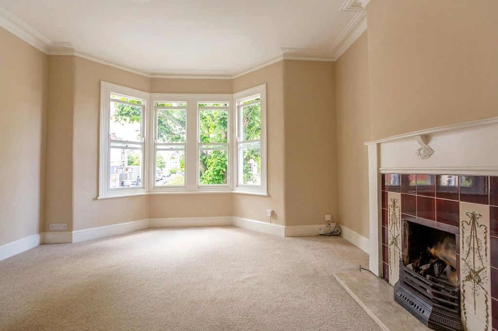 Property photo 2 of 17 Picture No. 48