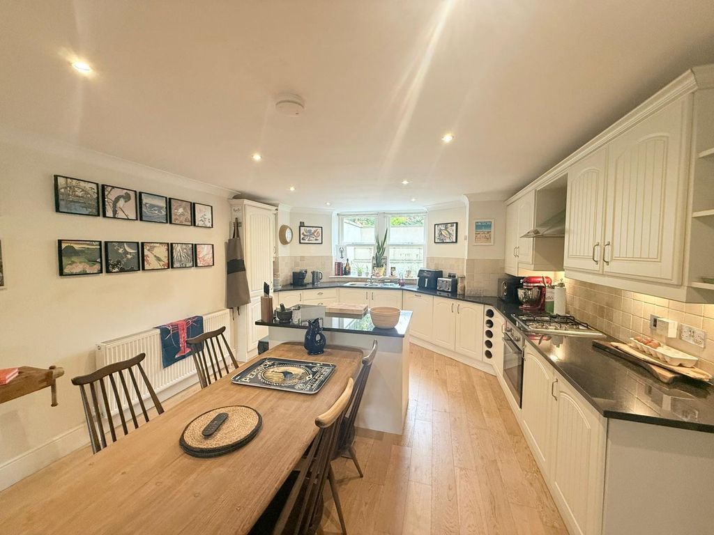 Property photo 3 of 24 Picture No. 59