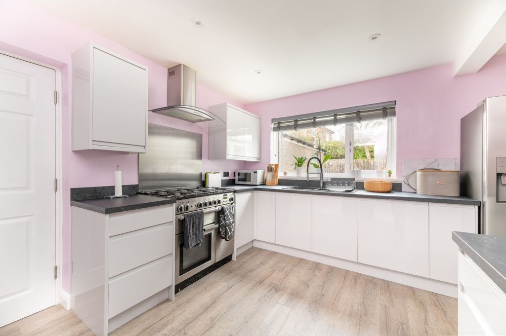 Property photo 3 of 40 Dining Kitchen