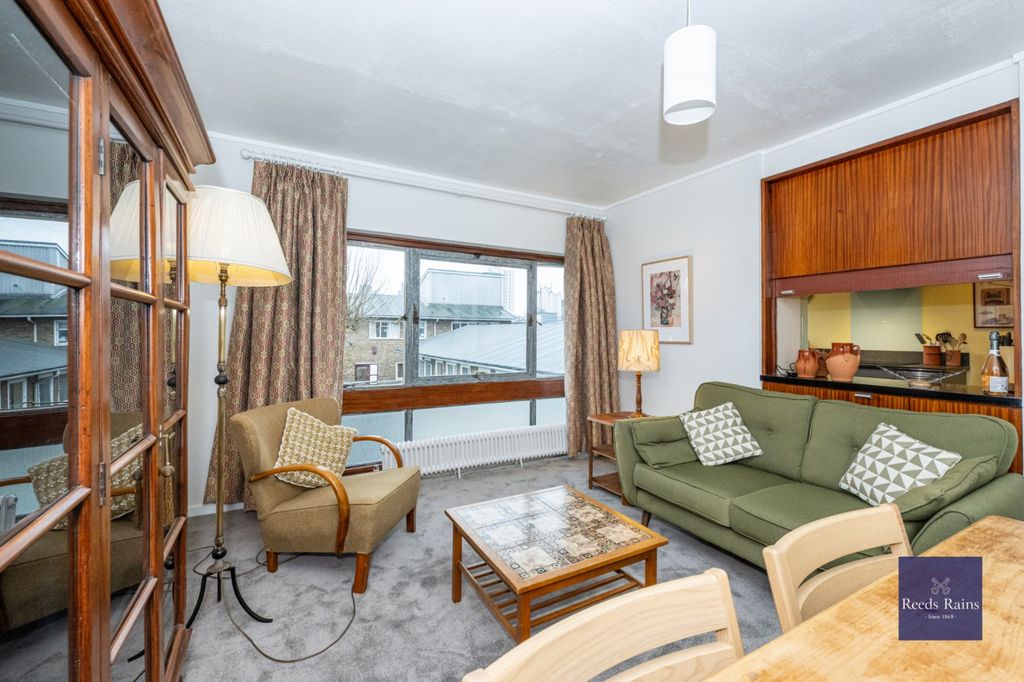 Property photo 2 of 12 Reception Room