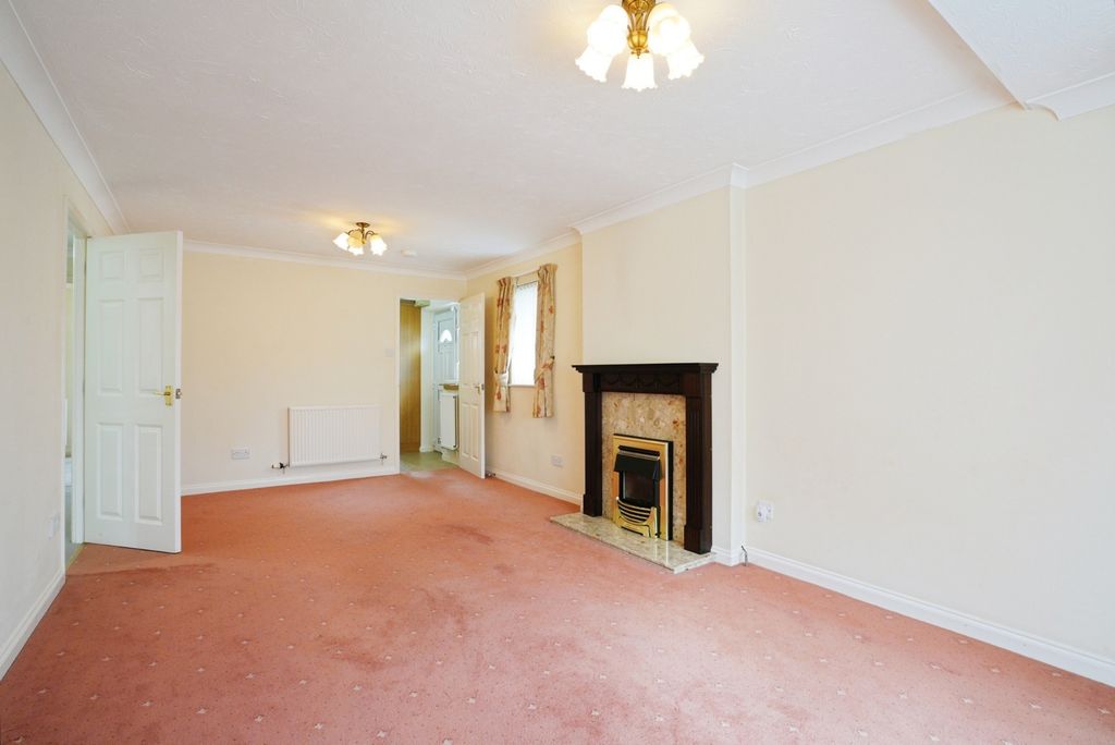 Property photo 3 of 18 Photo