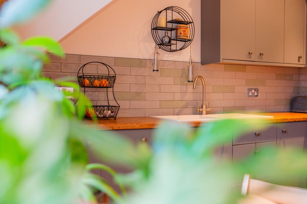 Property photo 3 of 16 Award-Winning Media Team On Every Listing_13