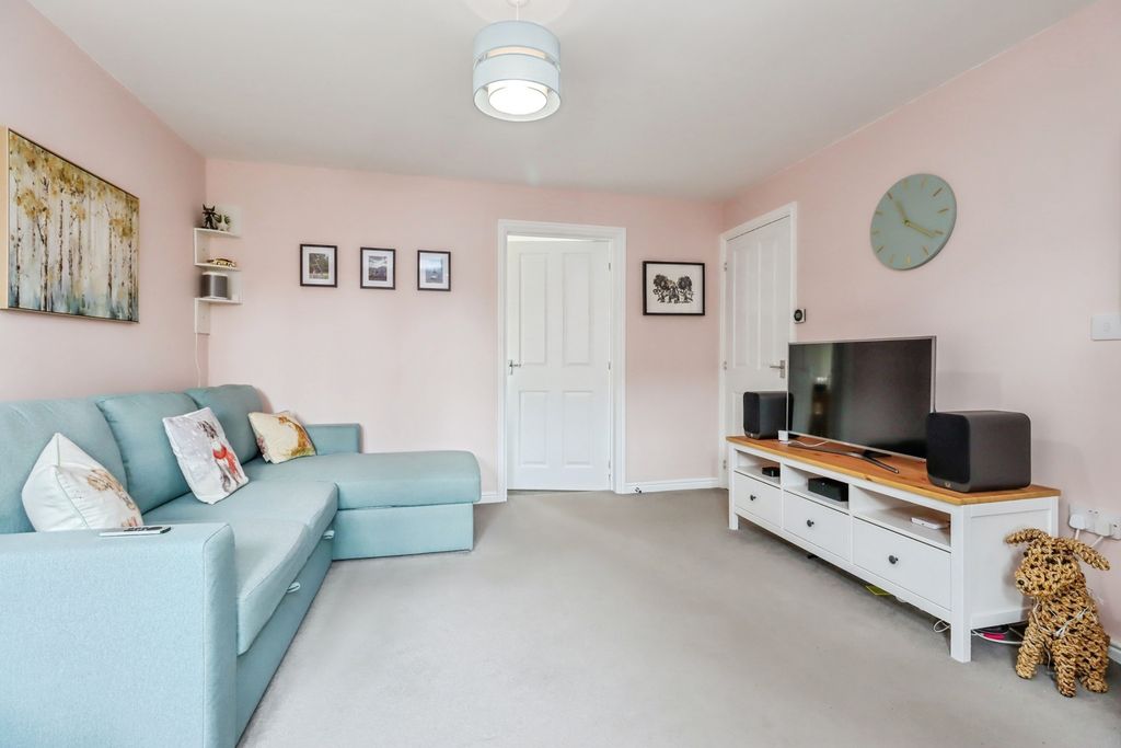 Property photo 2 of 12 Living Room