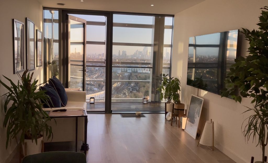 Property photo 1 of 12 1 Sunset Window l...