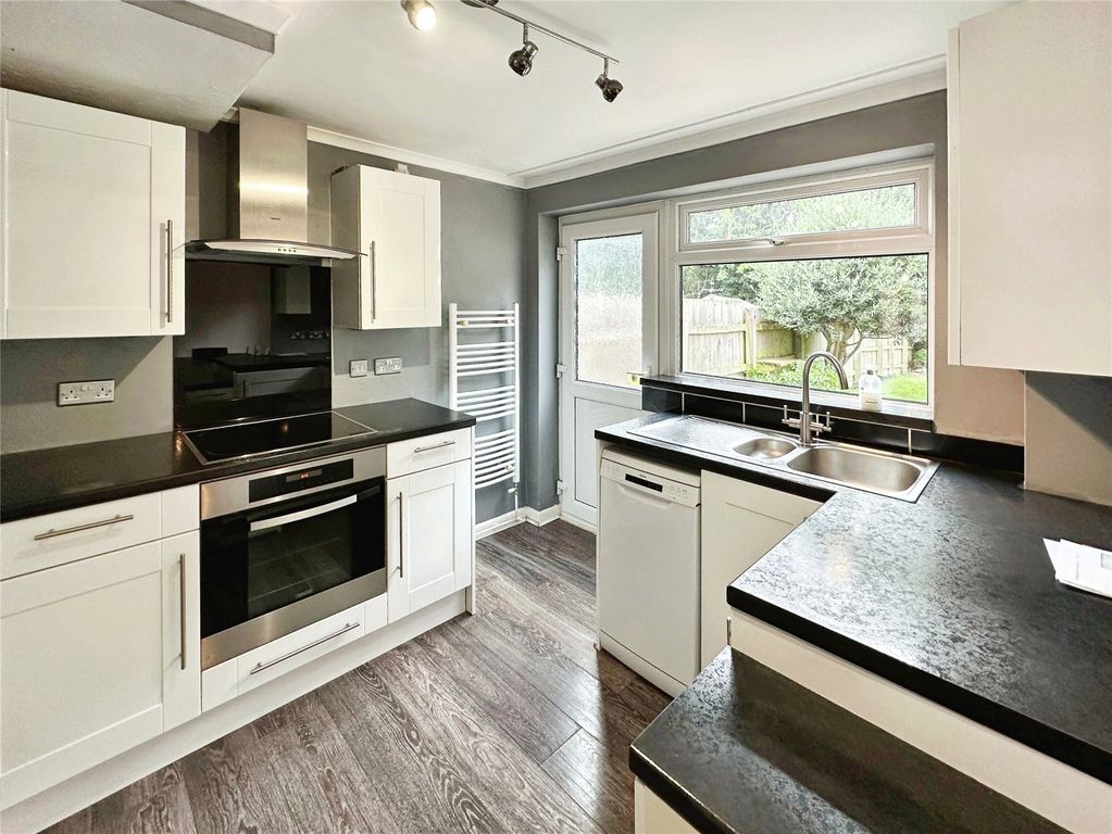 Property photo 2 of 13 Kitchen
