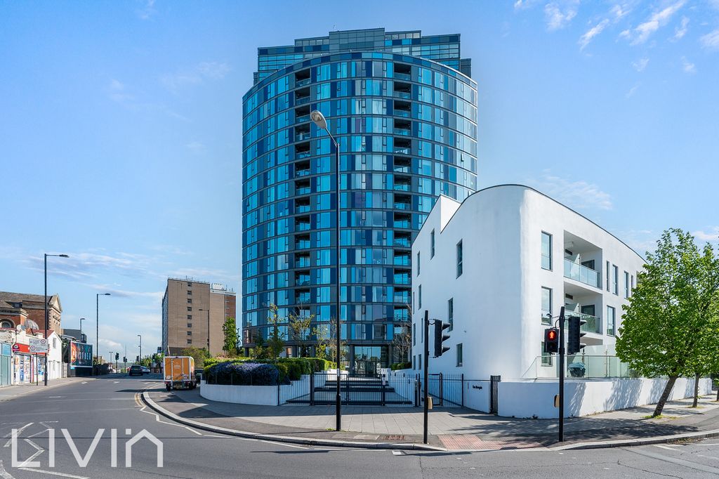 Property photo 1 of 8 1