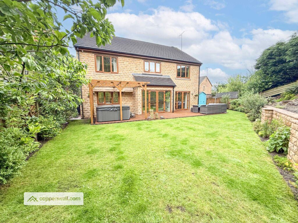 Property photo 2 of 39