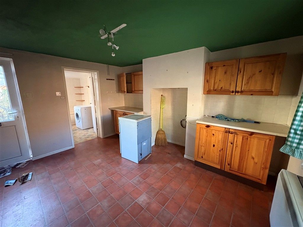 Property photo 3 of 6