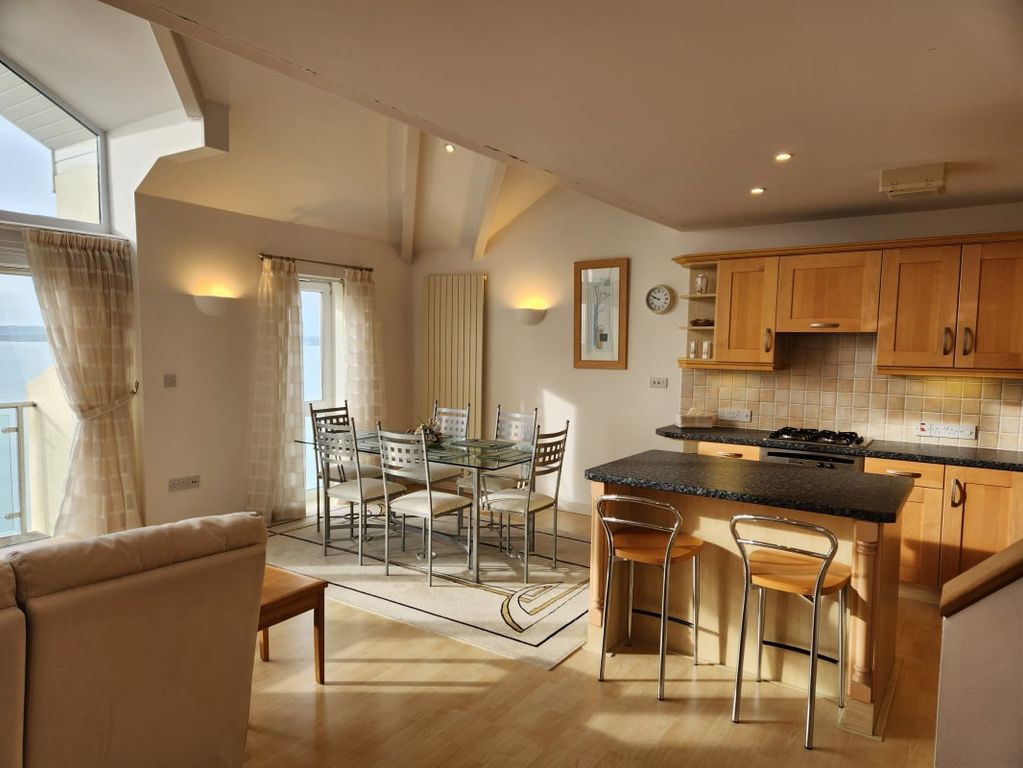 Property photo 3 of 22