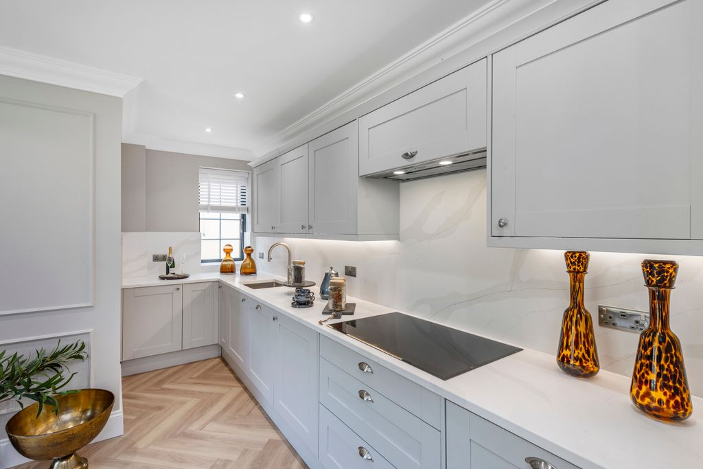 Property photo 3 of 15 Show Home Kitchen