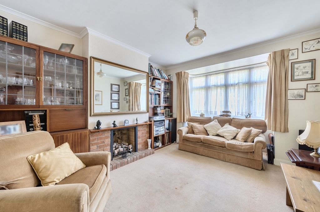 Property photo 3 of 10 1319423-13-686669bbc80ce