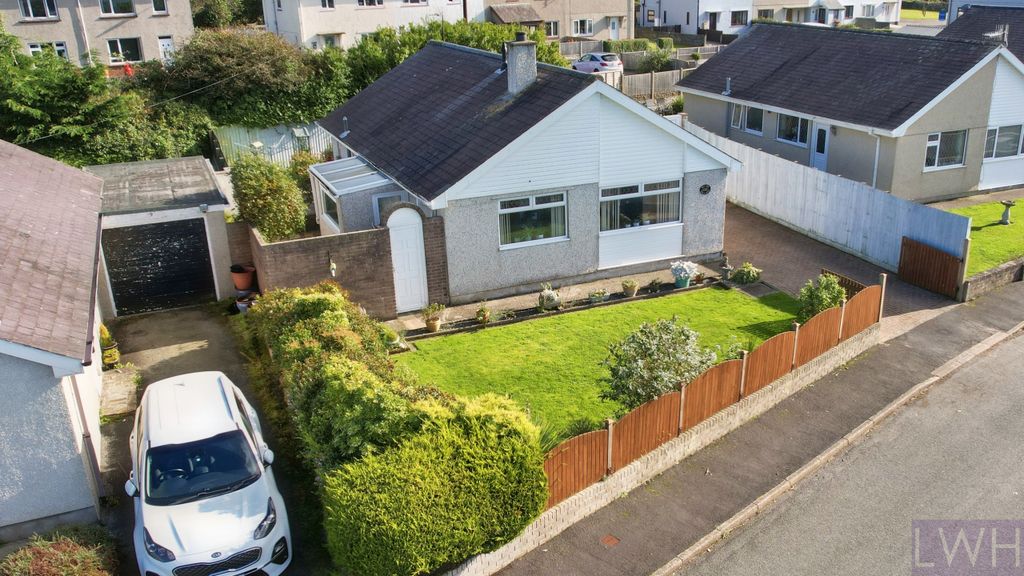 Property photo 1 of 21 2