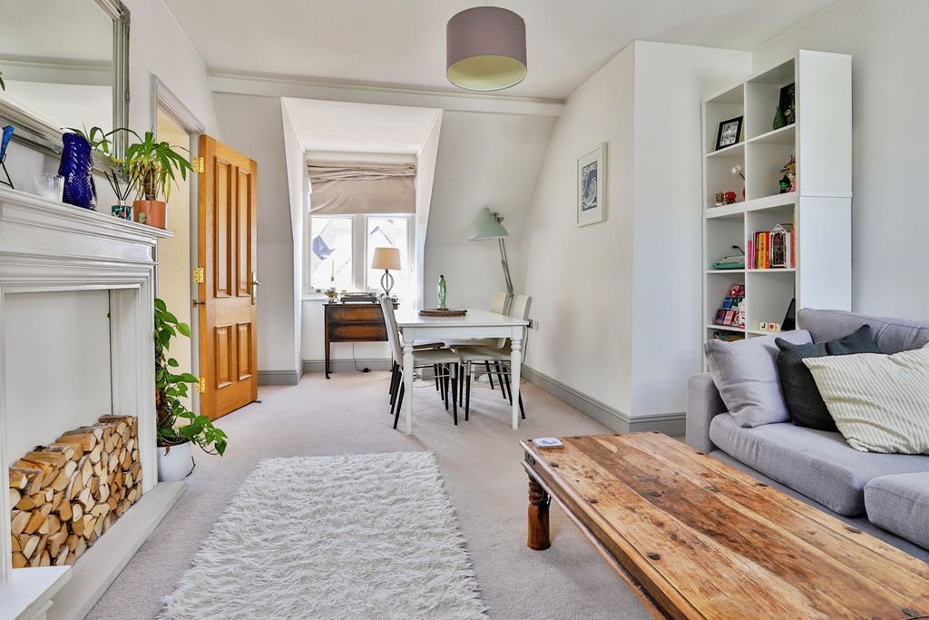Property photo 2 of 15 Pbox-Img.Jpg