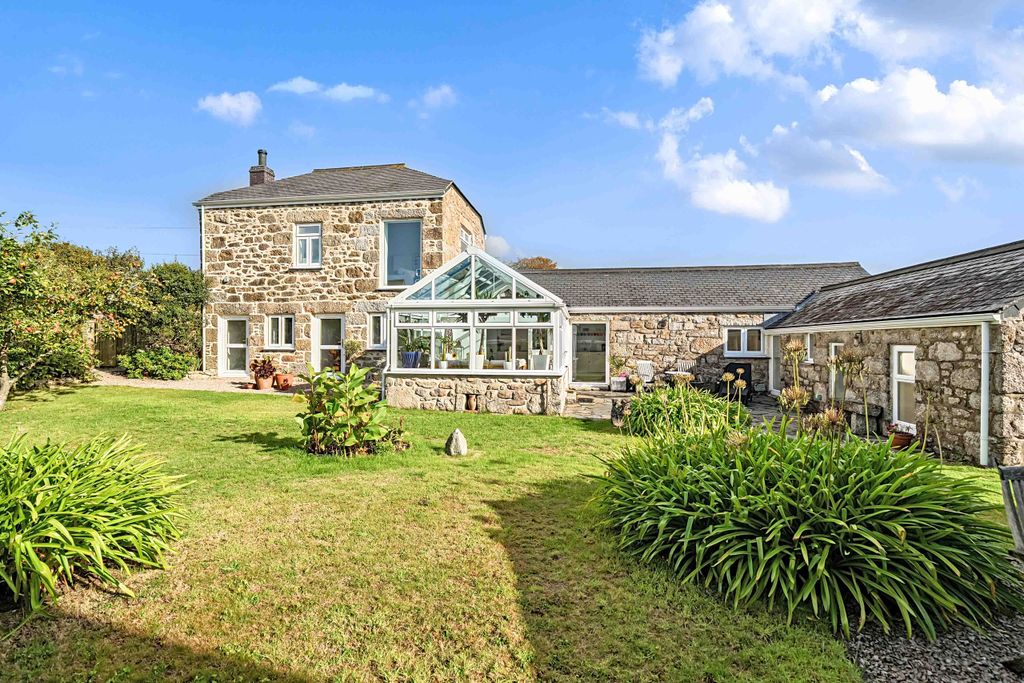 Property photo 3 of 14 Photo 3