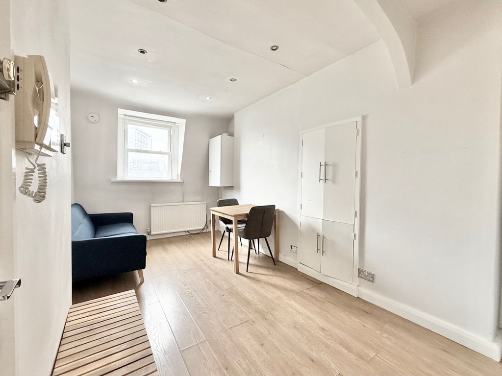 Property photo 1 of 13 Third Floor 1 Bedroom Share Of Freehold Flat In Maida Vale For Sale
