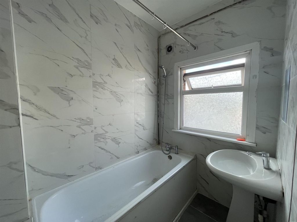 Property photo 2 of 6 Img_8216.Jpeg