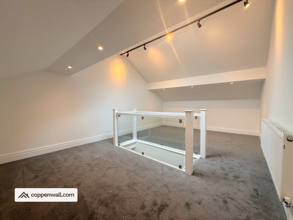 Property photo 2 of 32