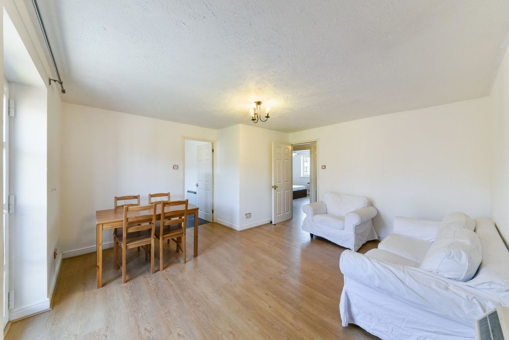 Property photo 2 of 8 Living Area