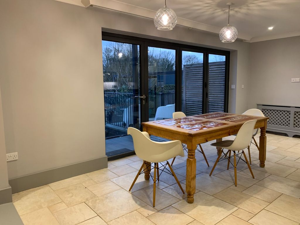 Property photo 3 of 23 Picture No. 04