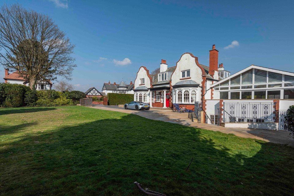 Property photo 2 of 64 97 Junction Road-67