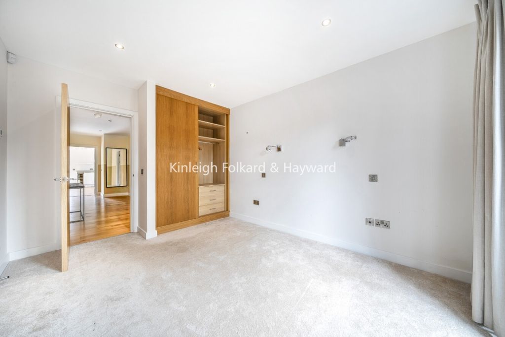 Property photo 3 of 11 F8F805Cf-E5B1-40E8-9