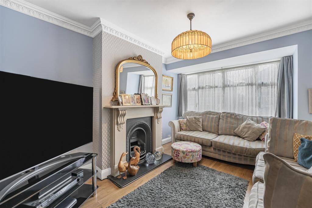 Property photo 3 of 19