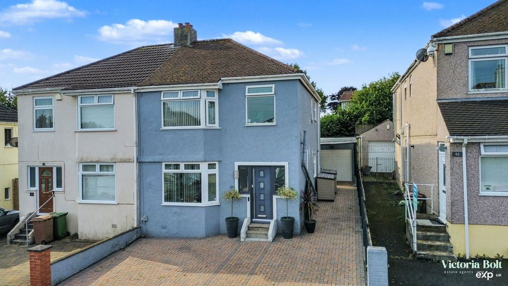 Property photo 1 of 22