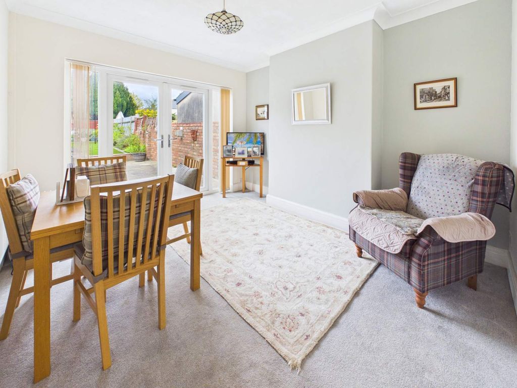 Property photo 3 of 22 Dining Room