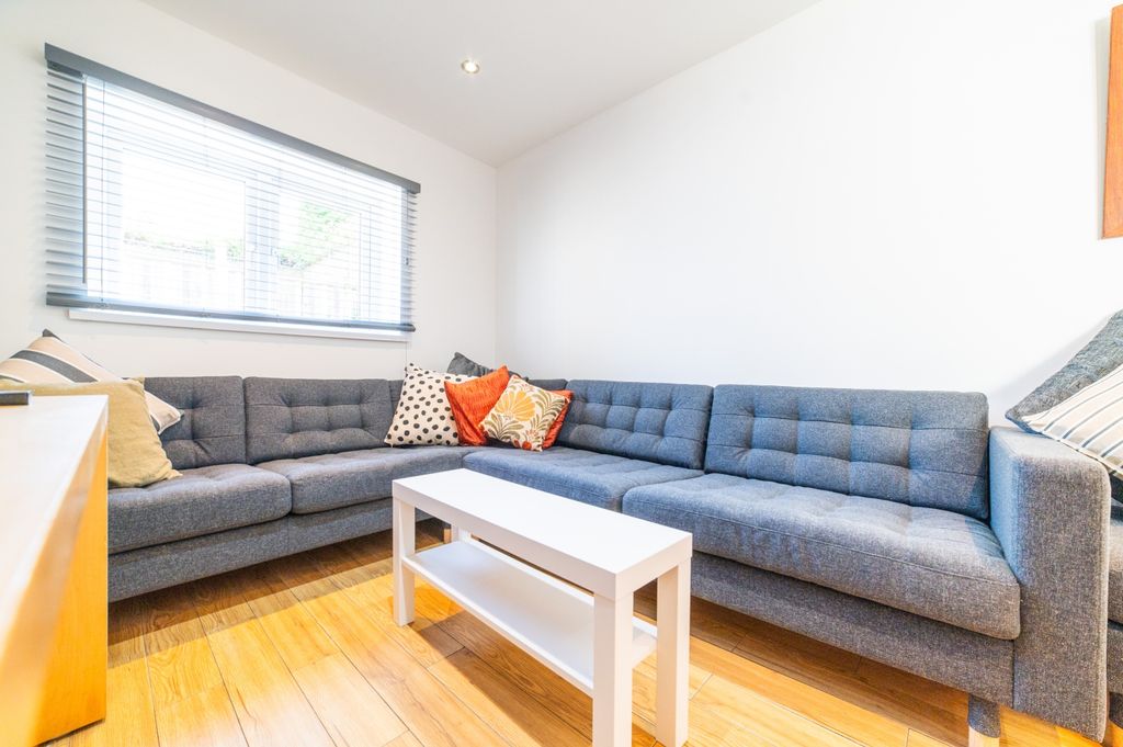 Property photo 2 of 16 Another Student Property From Award Winning Cps Ho