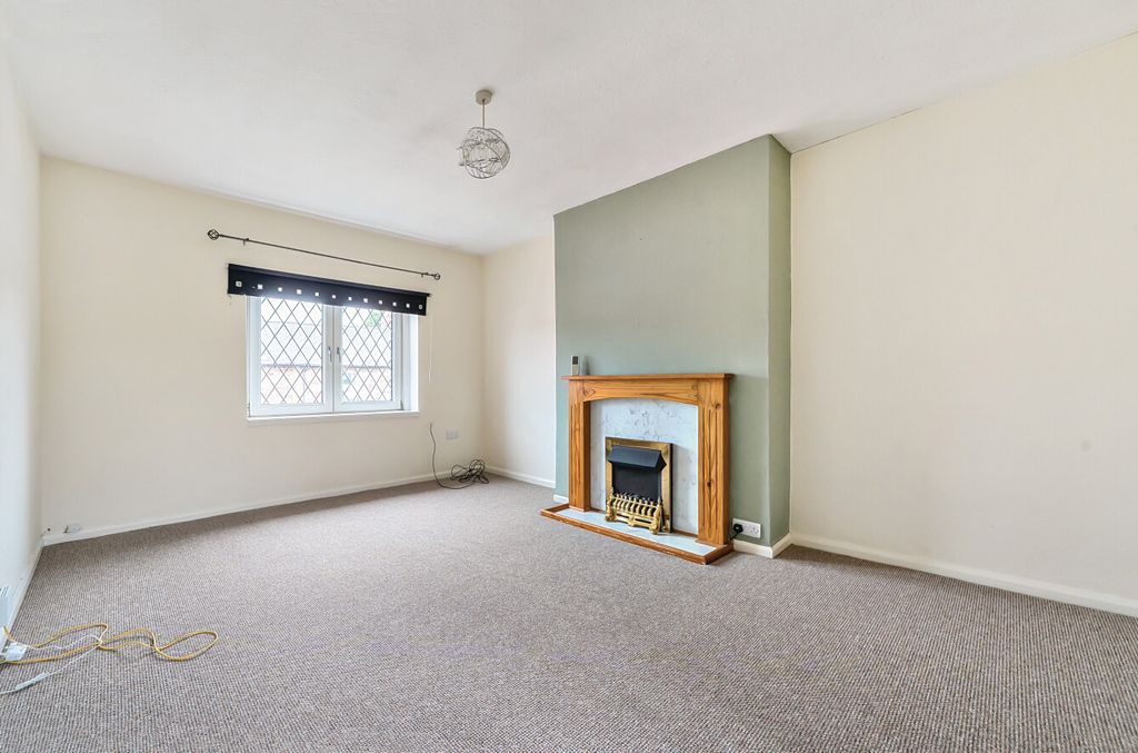 Property photo 3 of 19 Seddons, Tiverton