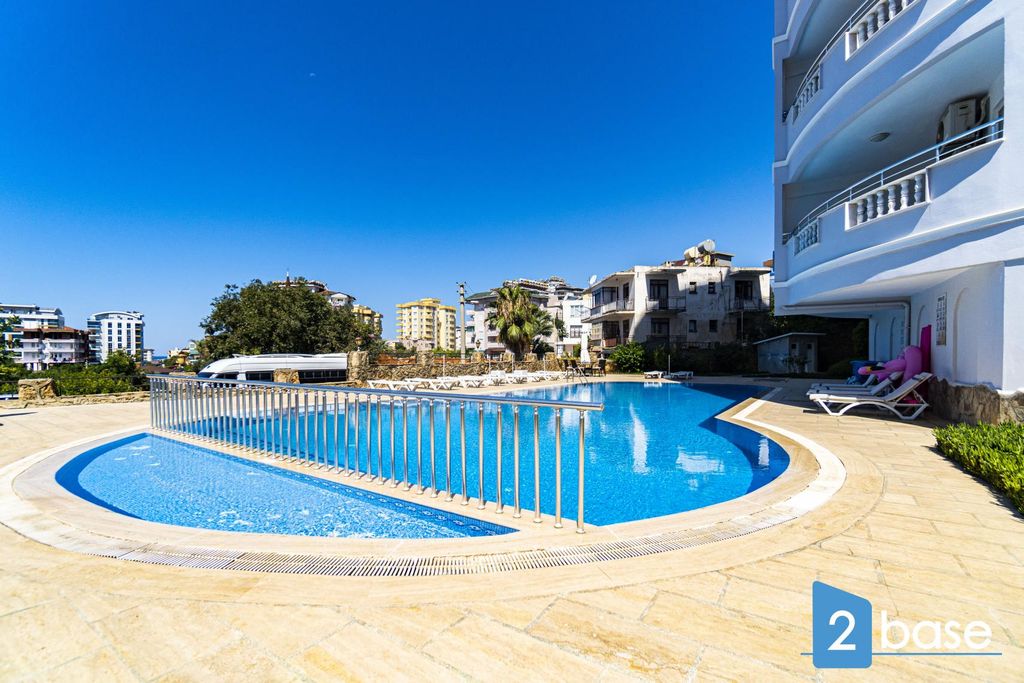 Property photo 2 of 44