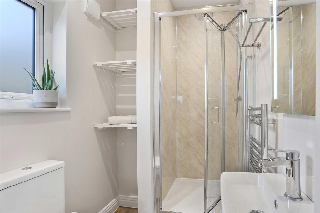 Property photo 2 of 7 Bu5A3589.Jpg