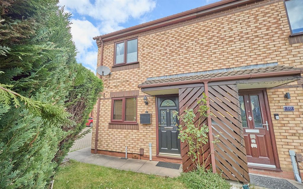Property photo 1 of 12 Dove Close_11.Jpg