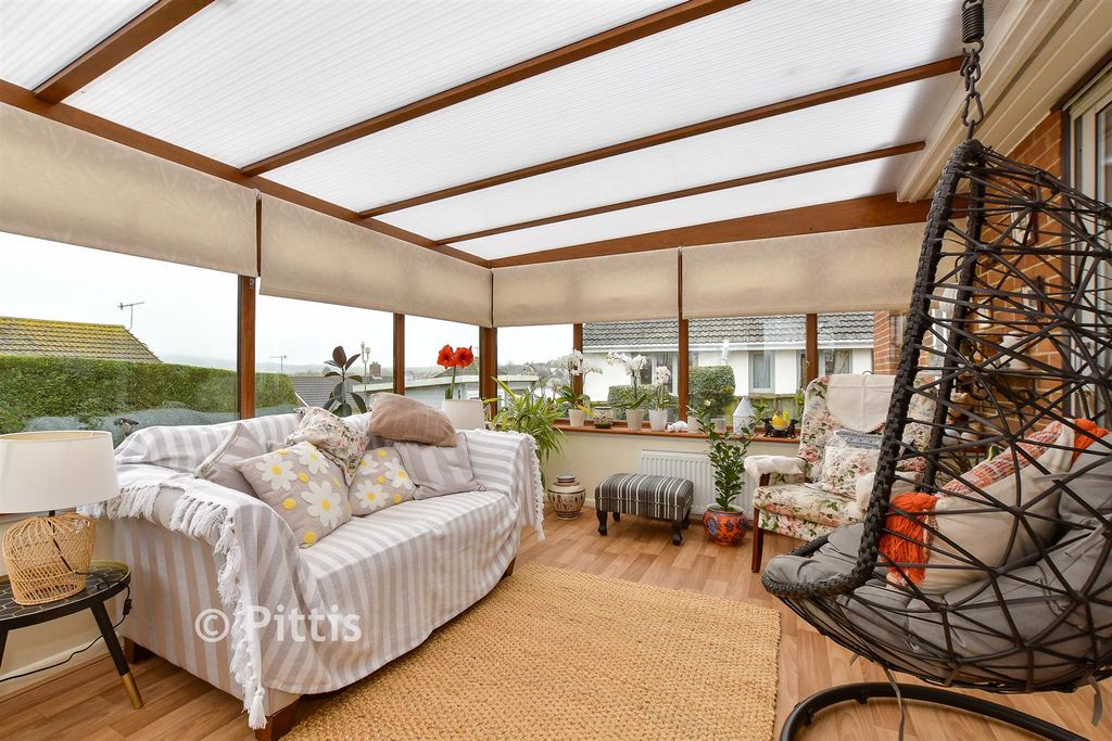 Property photo 2 of 16 Conservatory