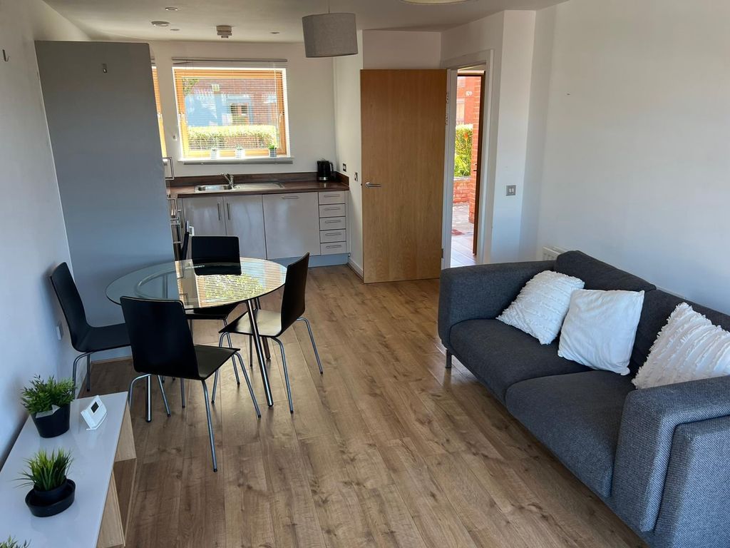 Property photo 1 of 8 Bright Open-Plan Living With Modern Furniture...