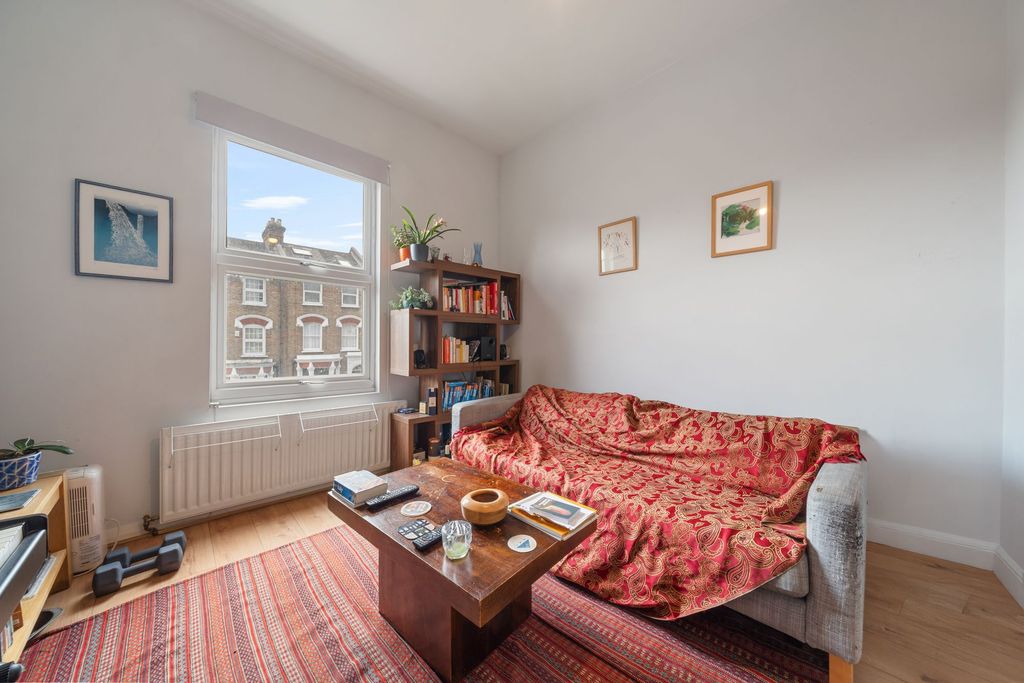 Property photo 3 of 13