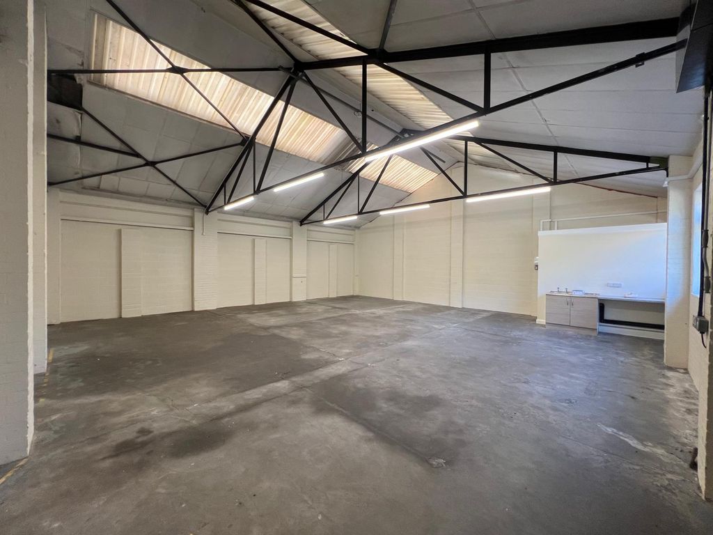 Property photo 1 of 7 Light Industrial Unit