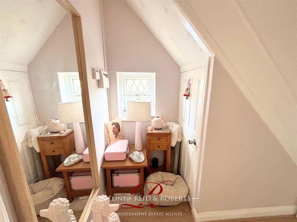 Property photo 3 of 18 7.Jpg