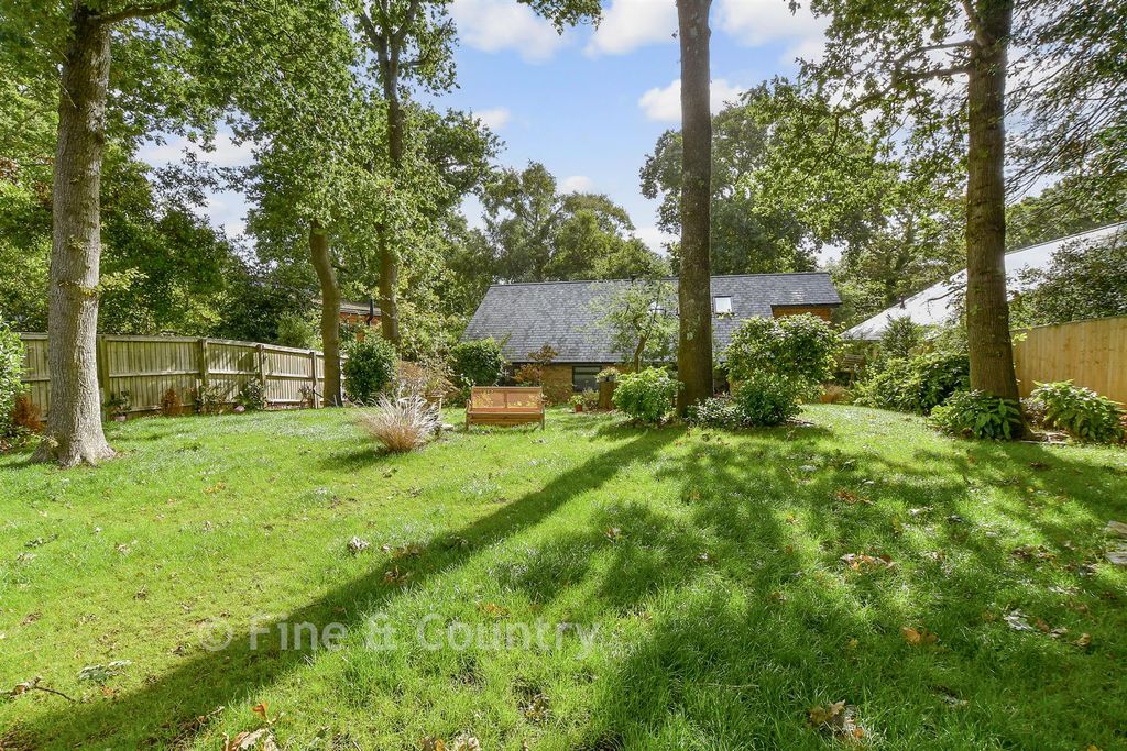 Property photo 2 of 18 Rear Garden